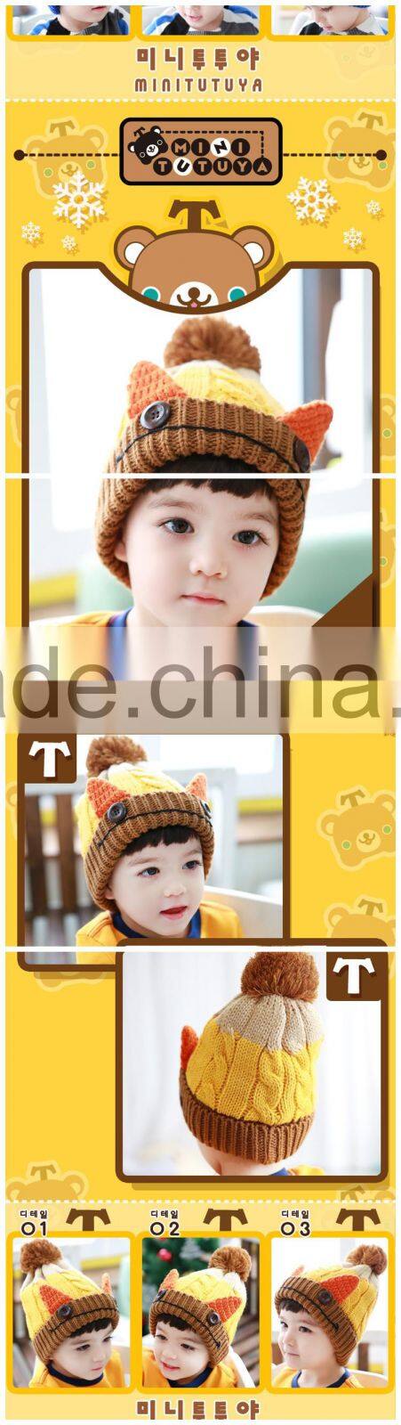 Hot Selling Fashion New Handmade Ears with Buttons Baby Kids Knitted Pom Pom Beanie Cap