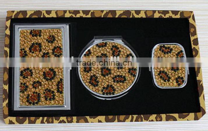 Custom decorative metal bling rhinestone pill box