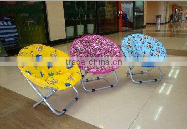 delicate moon chair with decorative pattern ,cheap folding moon chairs-ST69