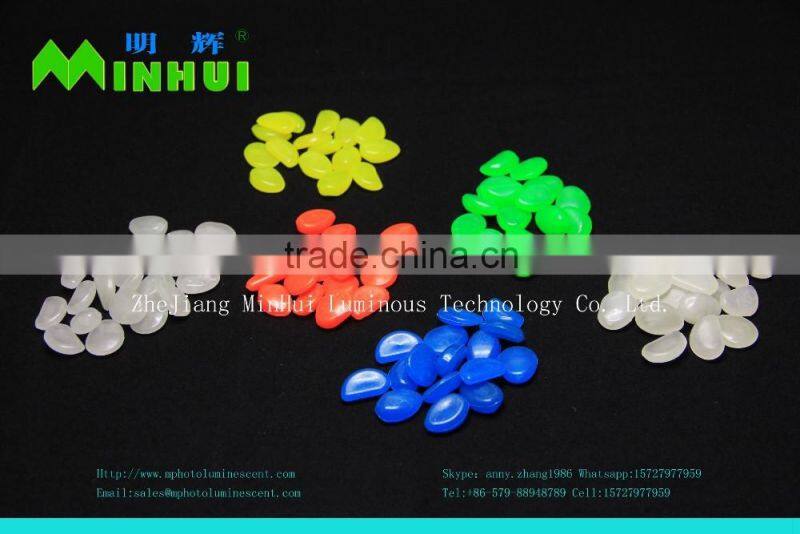 Glow in the dark pebble/Photoluminescent pebble