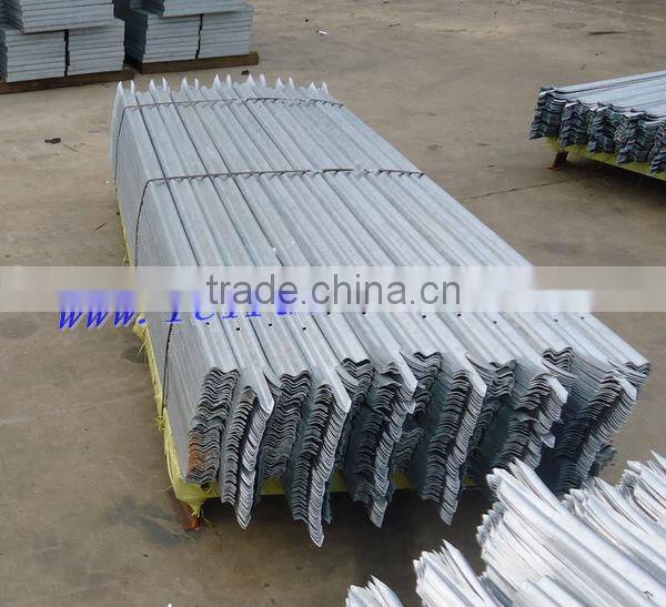 Hot dipped galvanized palisade fence and top razor wire for Towers and Masts