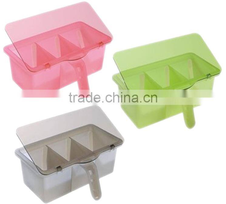 Plastic Sauce Caddy with Spoon