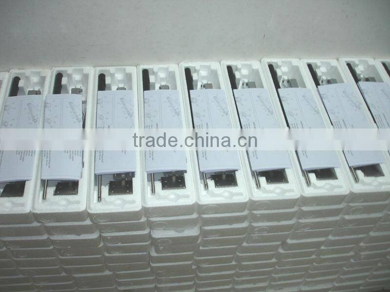 Automatic window opener for greenhouse