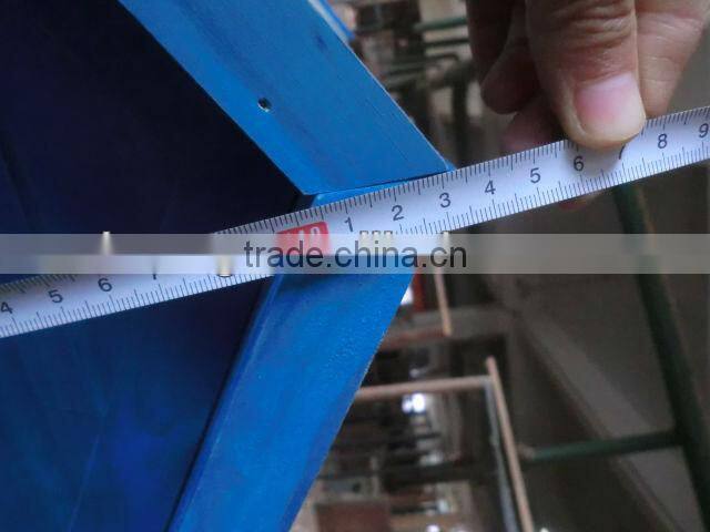 Color Painting Wooden Chicken Coop