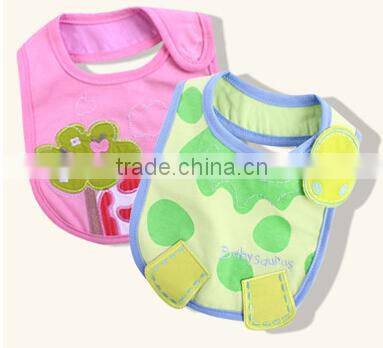 2014 latest and cute design styles embroidery baby bibs