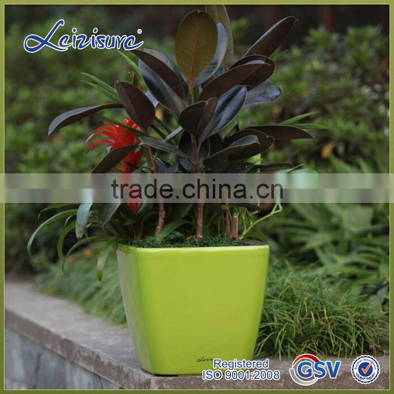 Silver Top quality cup shaped PP selfwatering computer hanging plastic flowerpot BZ01