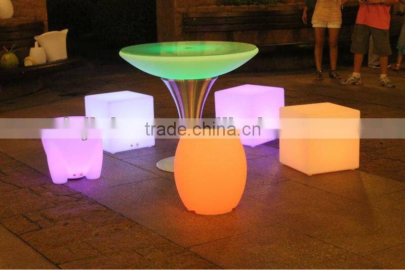 White plastic shell green protection rechargeable LED garden Round Table ET001