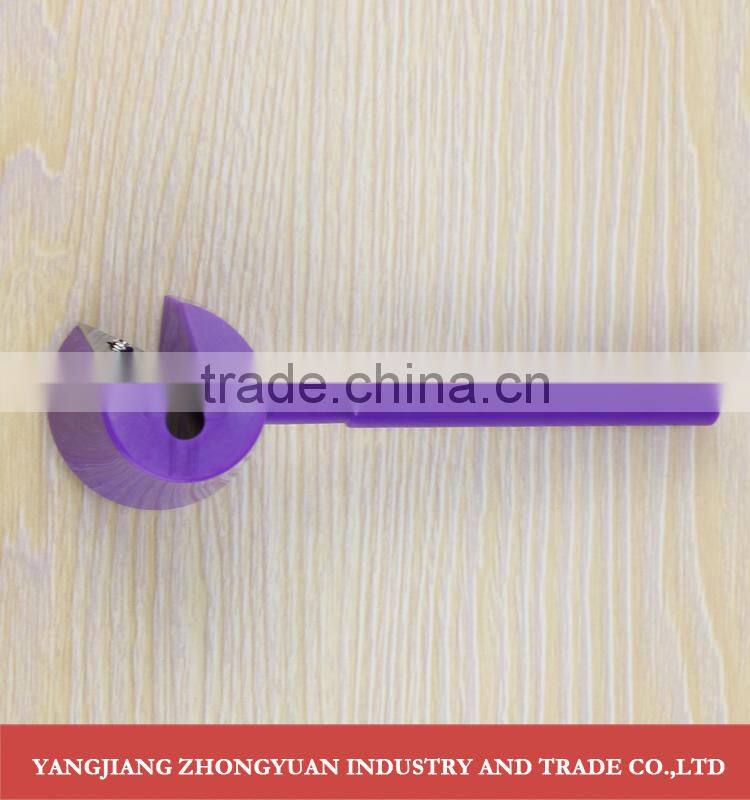 New products kitchen gadget 2015 plastic vegetable carrot peeler