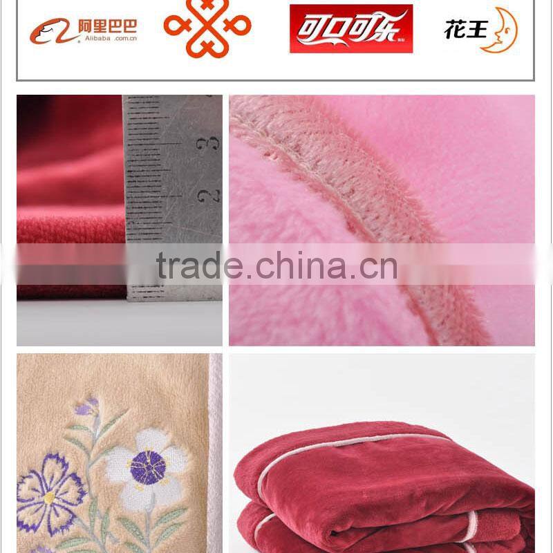 bear sheep embroidery new design comfortable flannel baby blanket