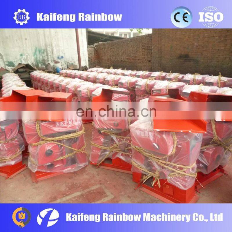 Hot Sale 2016 Factory supply Multifunctional wood chip straw animal feed crusher and mixer hammer