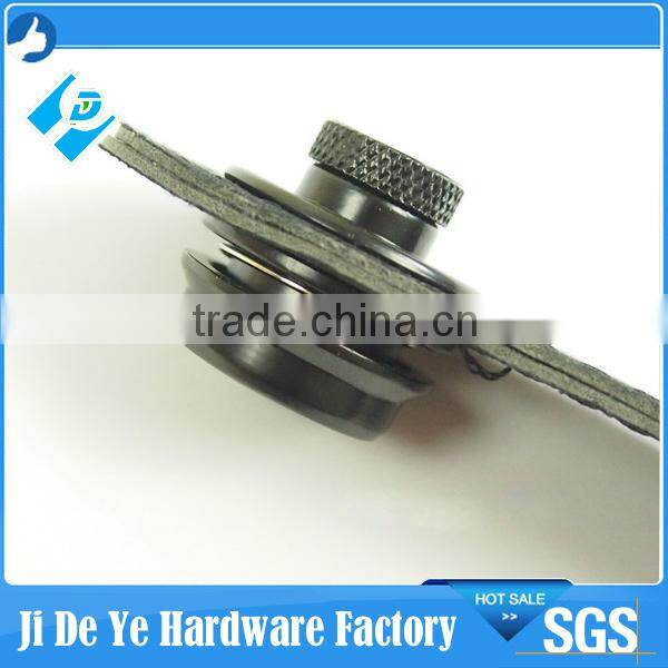 100.0% of buyers enjoyed brilliant buttons for bass guitar straps