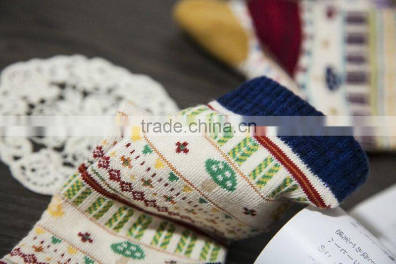 2016 new arrival jacquard women's fashion socks colorful cotton socks