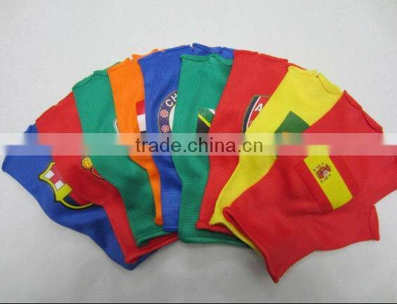 Noise Maker Soccer Glove For Football Fans