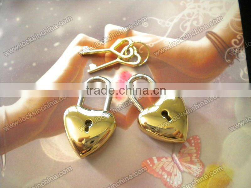 Very cute and fashionable Metal heart mini lock for wooden box