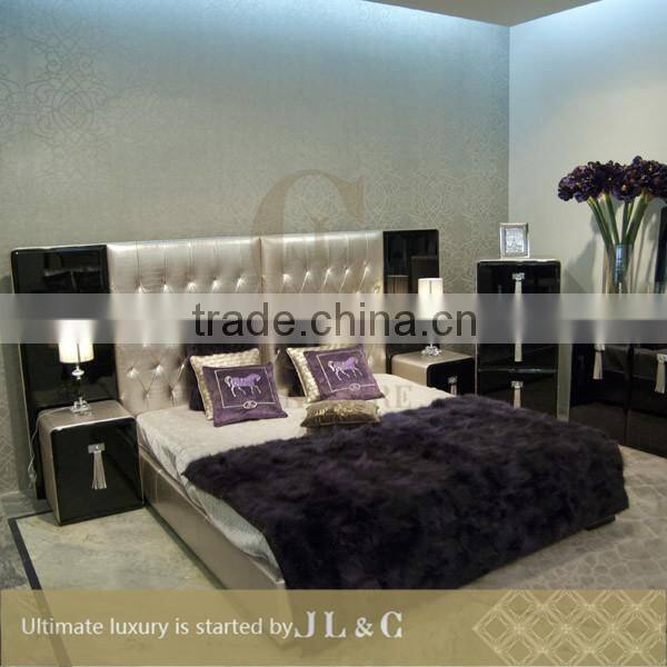 Luxury Solid Wood magnifying led mirror for bed room sets-JB17-03- JL&C Furniture