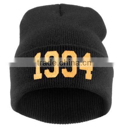 Custom winter hat knitted hat with your logo embroidery cheap price