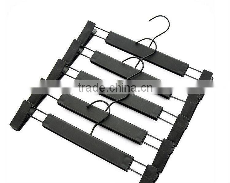 Adjustable Matting Black Plastic Pants Hanger with Clips, for Skit/Bottom