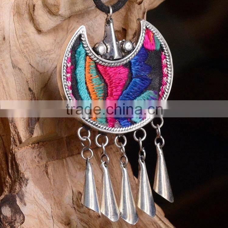 China ethnic pendant necklace miao silver moon shape necklace pendant vintage