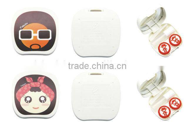 A-8069 Pretty Man with Mum Contact Lens Mate Box