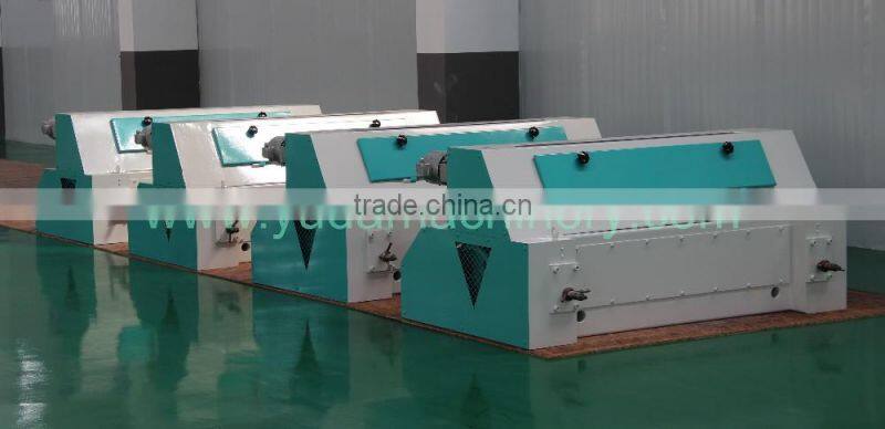 Feed processing baby chicken feed crumbler