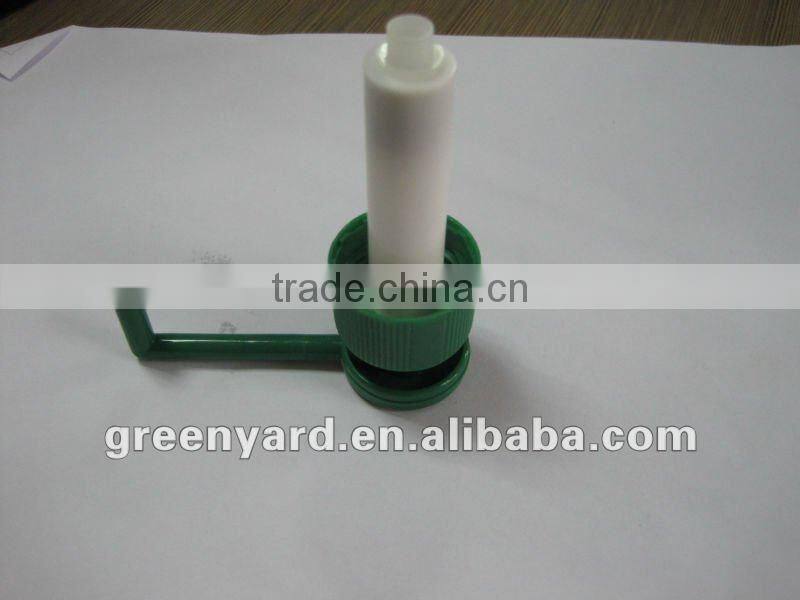 new design plastic handheld lotion pump