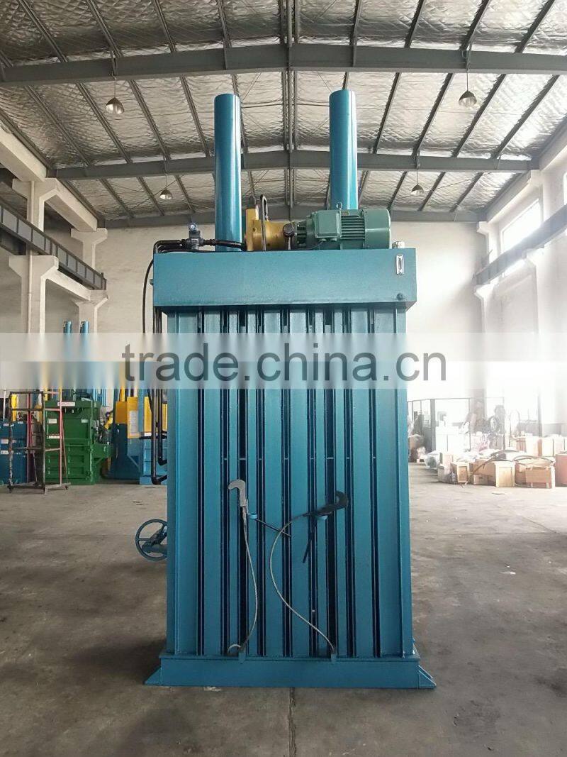 Hydraulic pressure baler