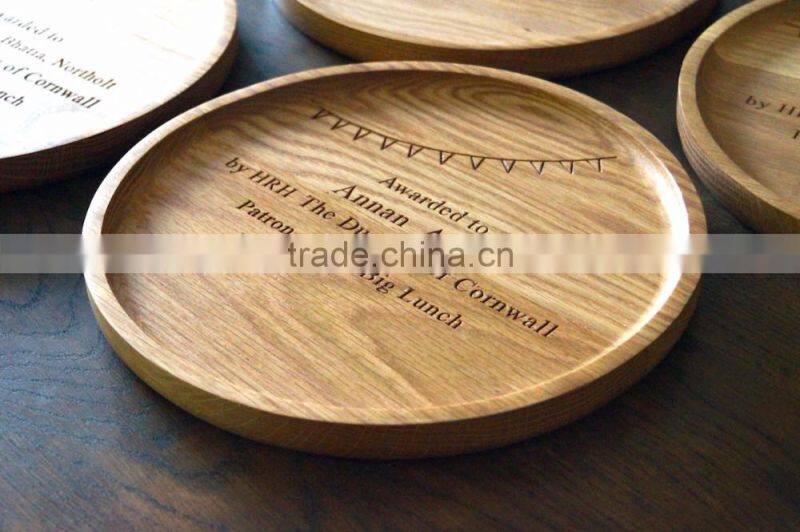 Customerization Laser Logo Round Tray Round Shape Wooden Serving Plate Wooden Fruit Plate Food Safe Varnish Rubber Wood Tray