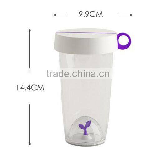 Supply fashion creative Portable hand-held cup / grass cup