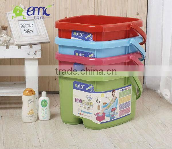 Plastic foot massage bucket