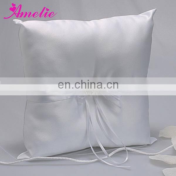 A-R4 2 Off-white pearl ring pillow wedding gift