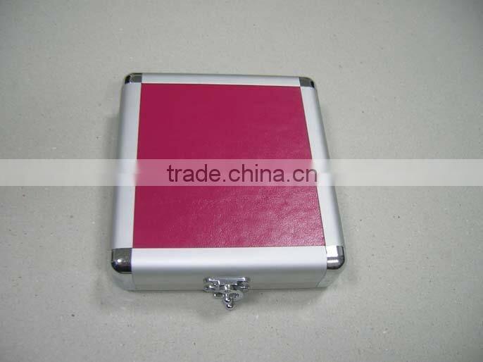 aluminum CD/DVD storage case with metal carry handle