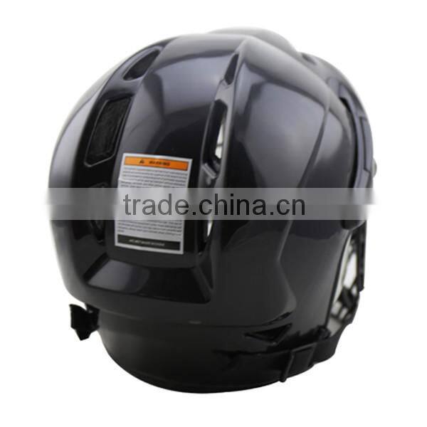 comfort Ice hockey player helmet