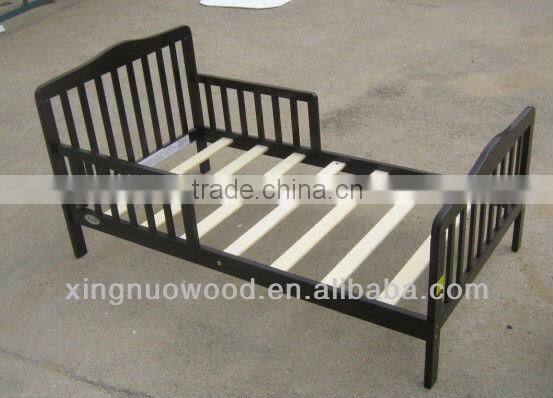 XN-LINK-B13 Wooden foldable baby cot