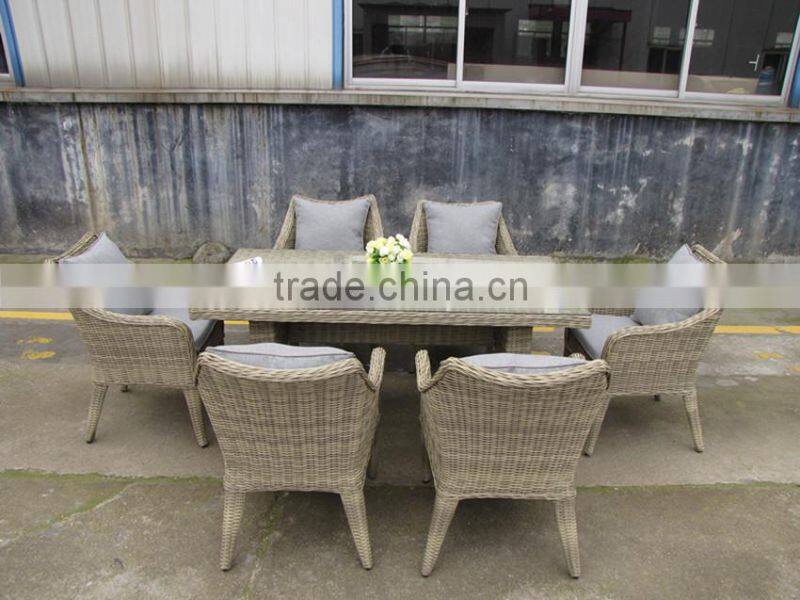 HIGH QUALITY CLASSIC RATTAN OUTDOOR FOLDING TABLE