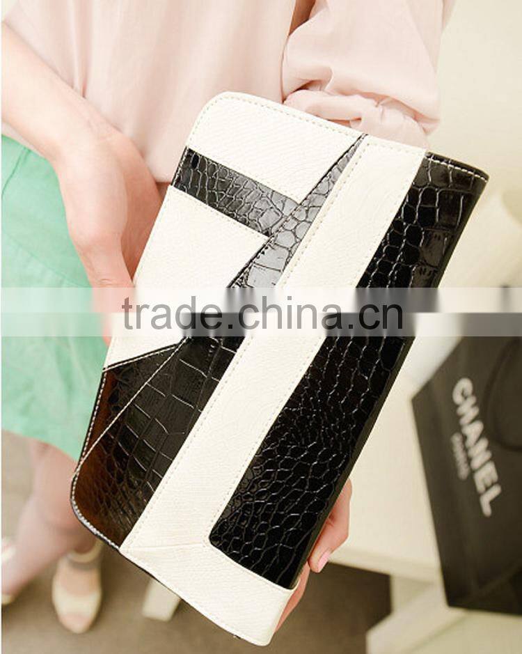 New Hot Serpentine Women Messenger Bags Hit Color Party Bags Tote Designer Handbags Brands Vintage Cover Women Handbag
