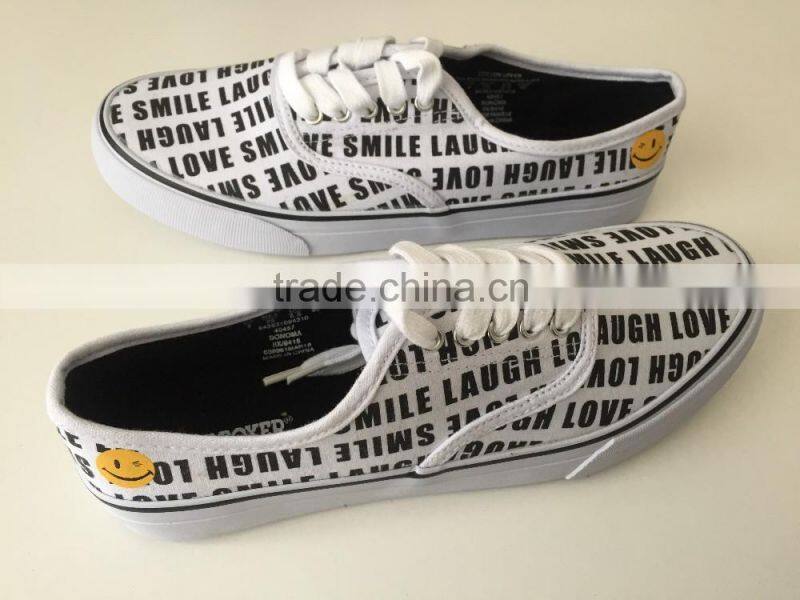 2016 new style good quality all over words print comfortable rubber sole lace up men vulcanized canvas shoes