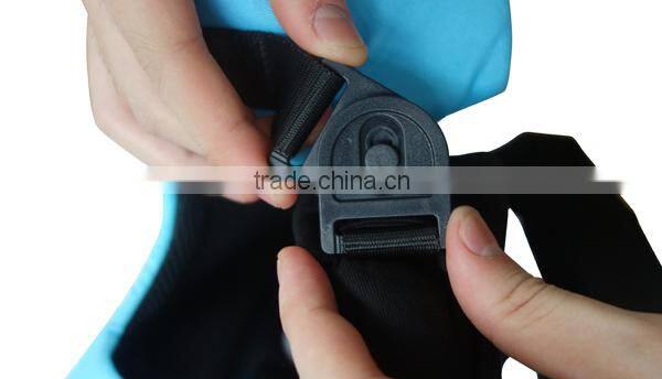 Dad and Mom set their hands free thick fabric soft comfortable baby sling carrier