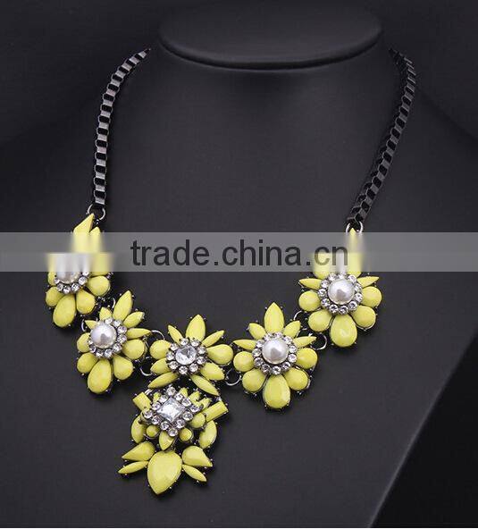 Multicolor Acrylic Pearl Flower Choker Collar Pendant Statement Necklace Women Fashion Necklaces for Women 2014