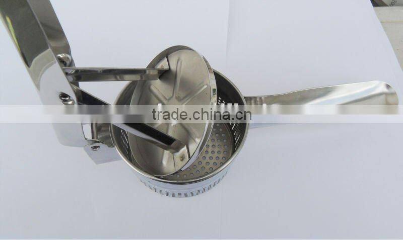 Hot Sell Manual Stainless Steel Potato Ricer/Potato Masher /Fruit Press