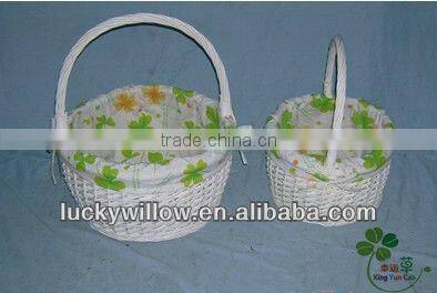 oval white willow storage basket with handle &lining