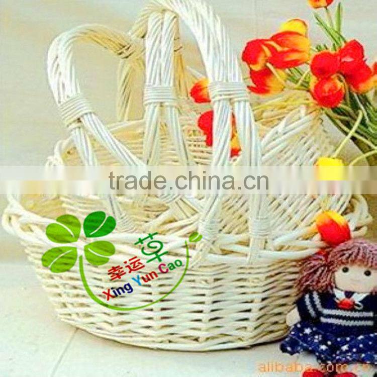 beautiful Christmas decoration wicker gift basket with handle
