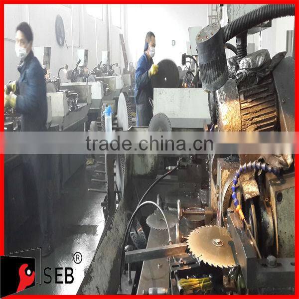 tungsten blade for cutting wood with nail and metal