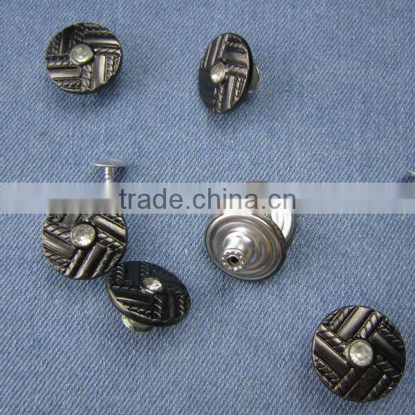 custom metal enamel buttons