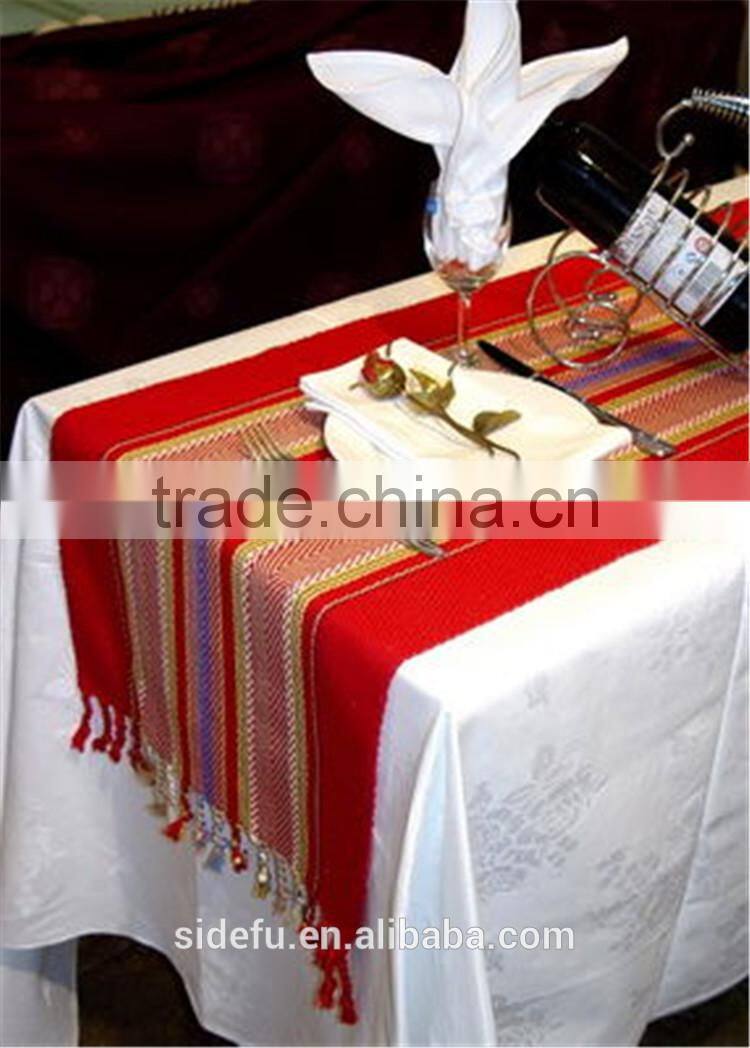 Decorative Jacquard Home Reataurant Satin Table Runner