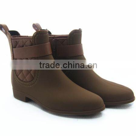 Fashionable Waterproof PVC Rain Boots For Women