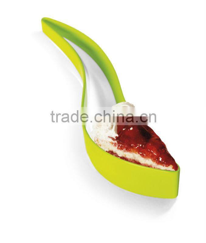 KH Quick Delivery Time Useful Plastic Cake Server