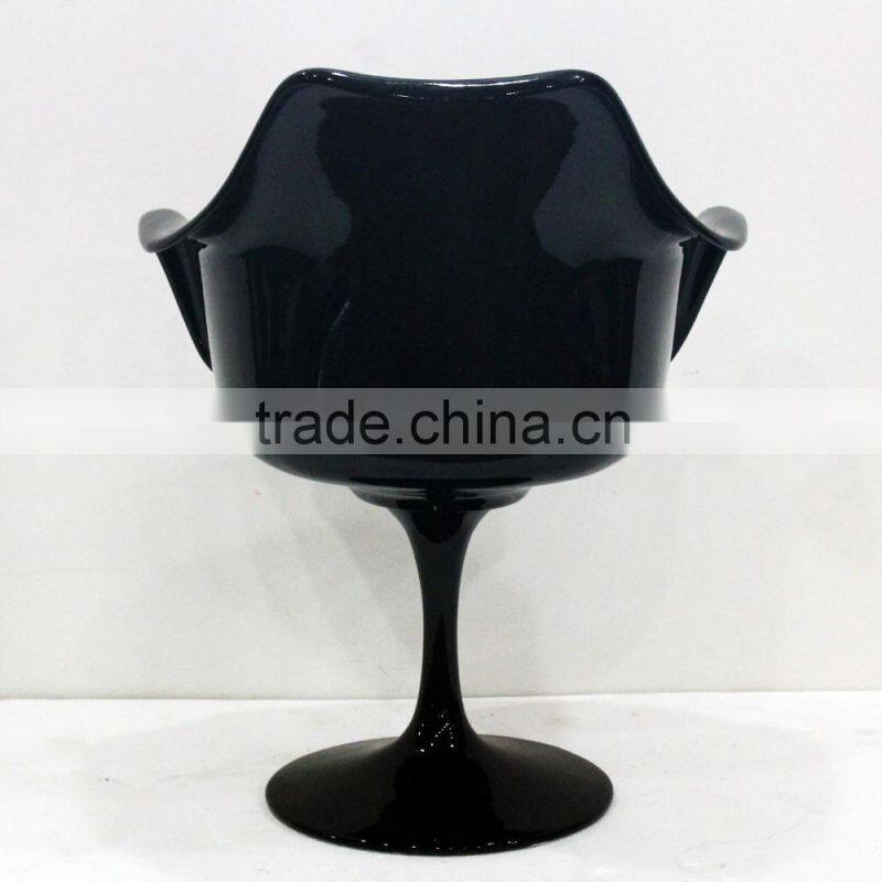 Cafe Replica classic tulip armchair fiberglass chair designed by Eero Saarinen