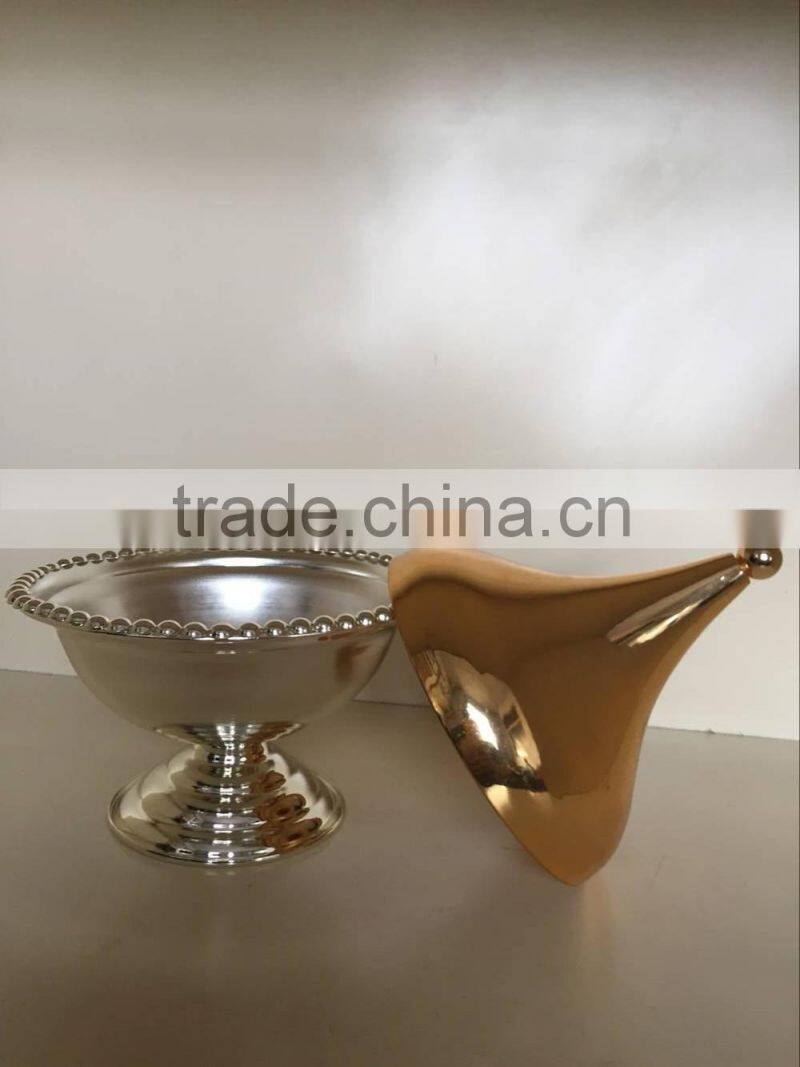 Good quality Metal Wedding Cake&fruit Stand With Cover