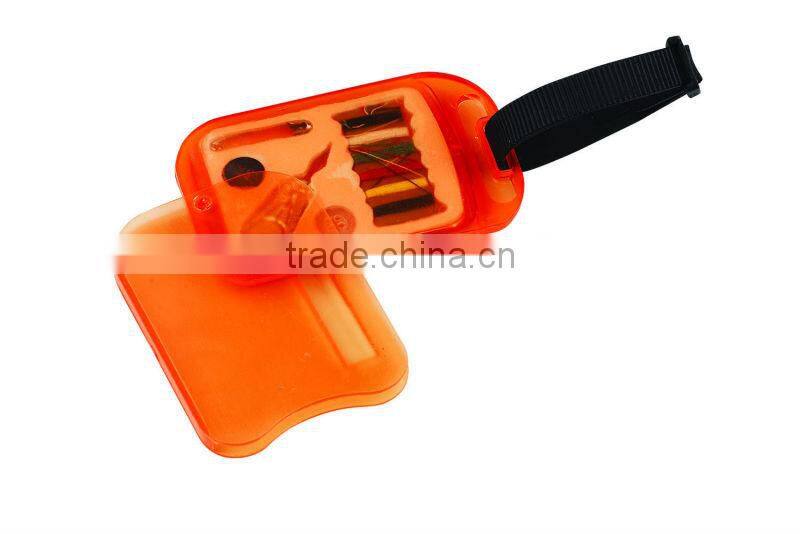 36104 travel luggage tag with sewing kit