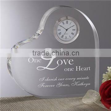 Wholesale heart shape 3d laser engraving personalized crystal wedding souvenir clock